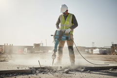 Makita HM1812 AVT Electric Breaker 2000W — Heavy-Duty Demolition Hammer