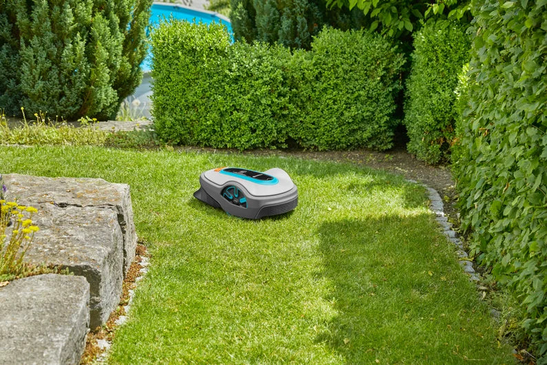 GARDENA Robotic mower SILENO life, 1000 m²