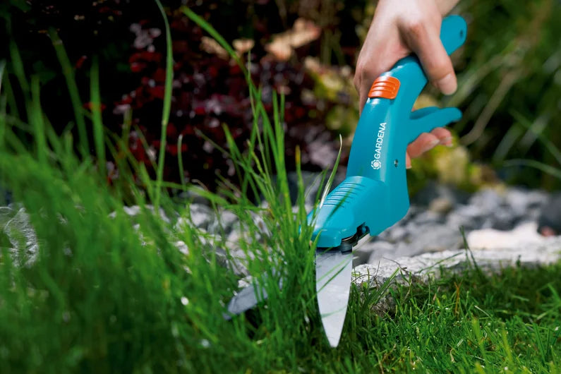 Classic grass shears, lawn edge trimmer, straight cut