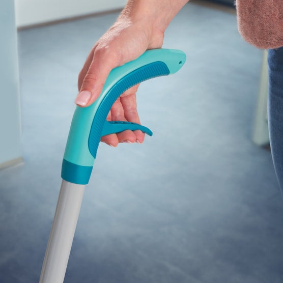 Leifheit Comfort Easy-Click XL Micro Duo Spray Mop